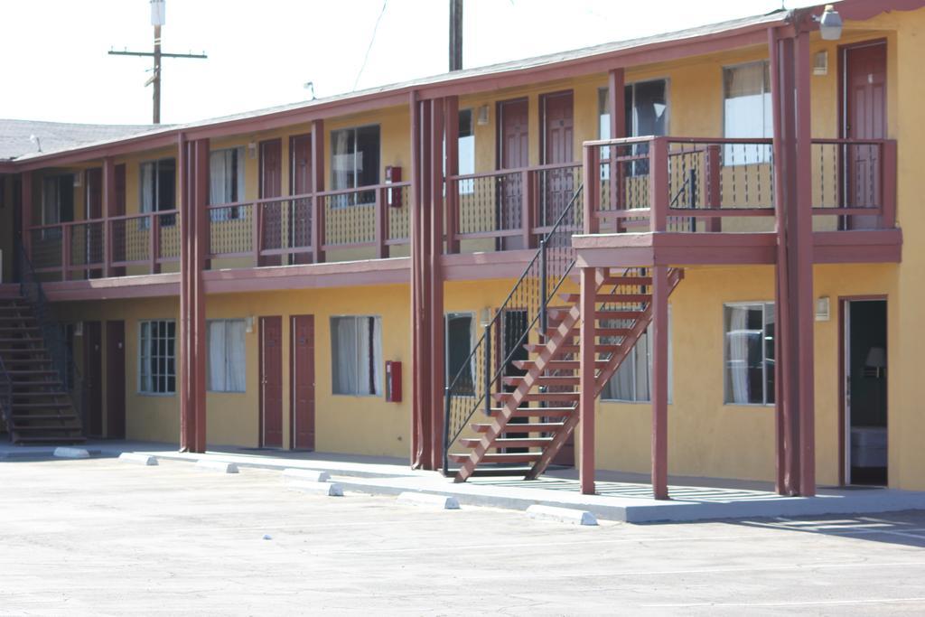 Cinderella Motel Wasco Luaran gambar